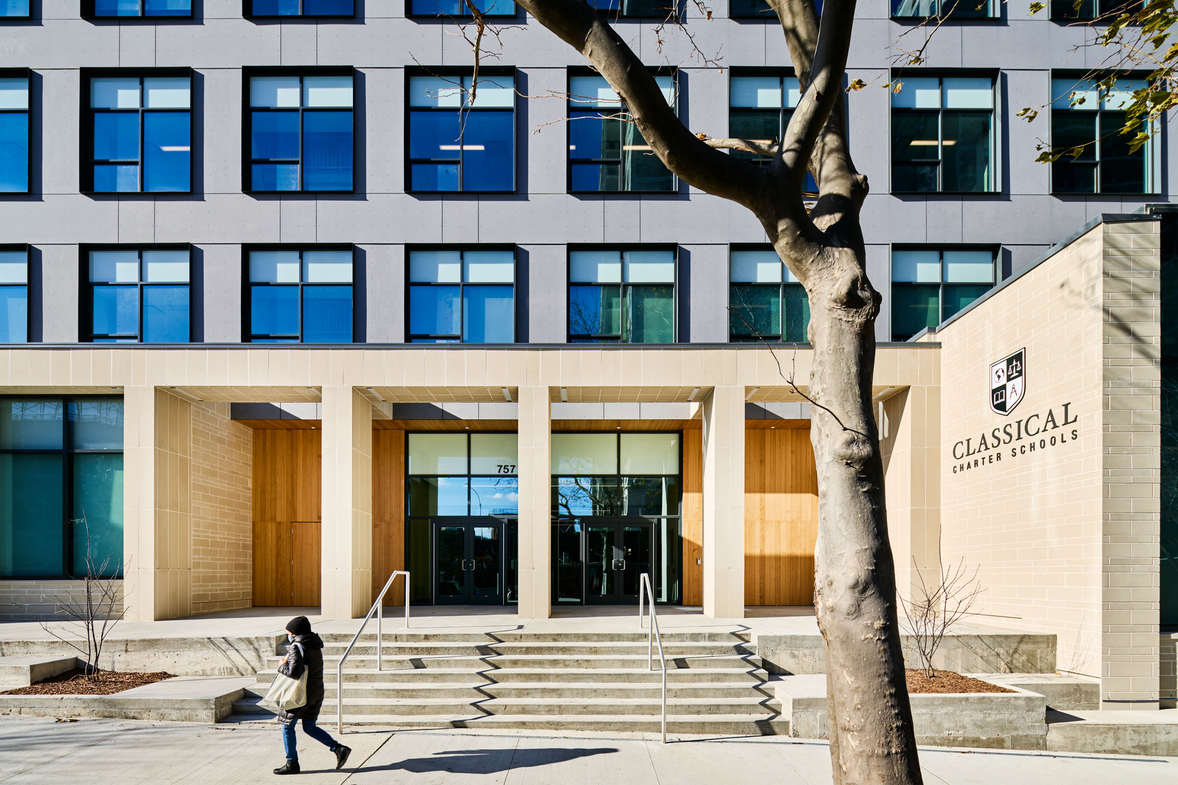 201210_757Classical_Exteriors_0461